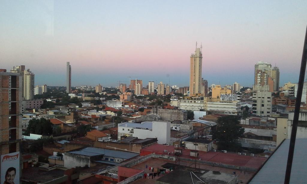 Estudio En El Centro De Asuncion Exterior photo